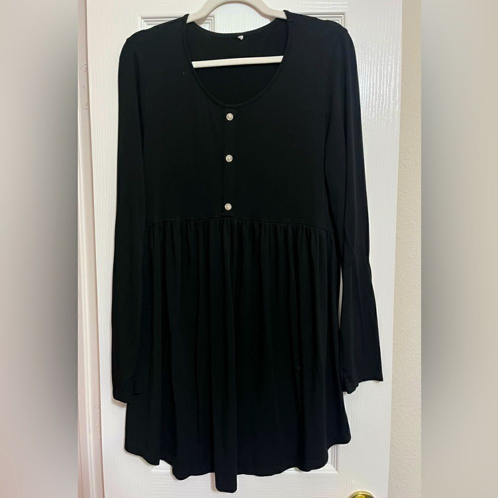 Black maternity flow top